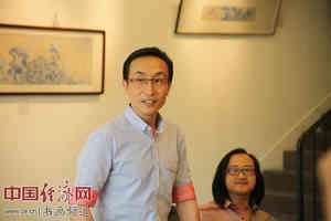 著名表演艺术家巩汉林致辞 中国经济网记者李冬阳摄