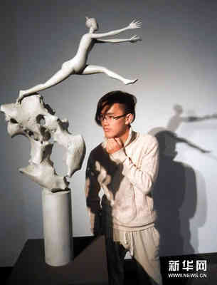 #（晚报）（1）苏州举行“对话园林”艺术邀请展