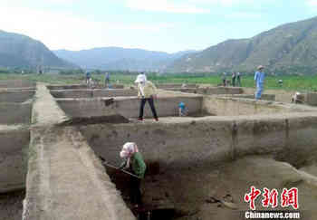 甘肃新出土3800余件仰韶文化遗物(图)