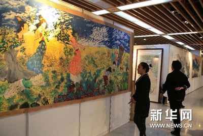 （新华网）“砚墨春秋”首届当代艺术家优秀作品公益展拍会在京举行