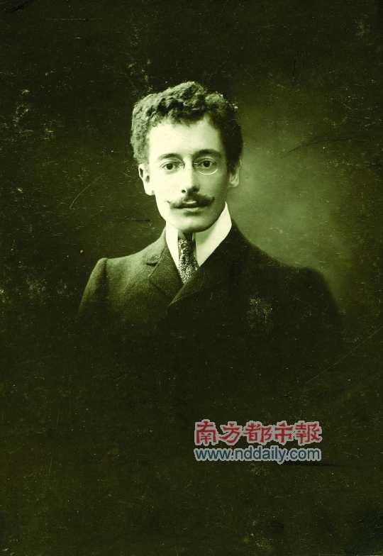 旅法艺术家诗蓝的《光影碑》局部。
